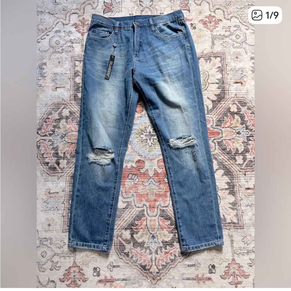 Blank NYC Hi Rise Tapered Leg Jeans - Size 26